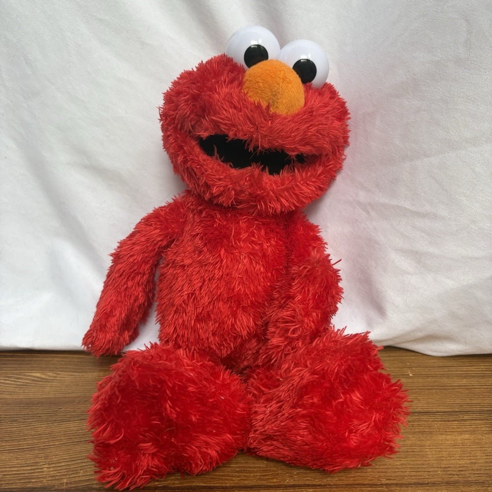 Hasbro Tickle Me Elmo Plush 2017 Sesame Street Electronic Laughing Tested Works